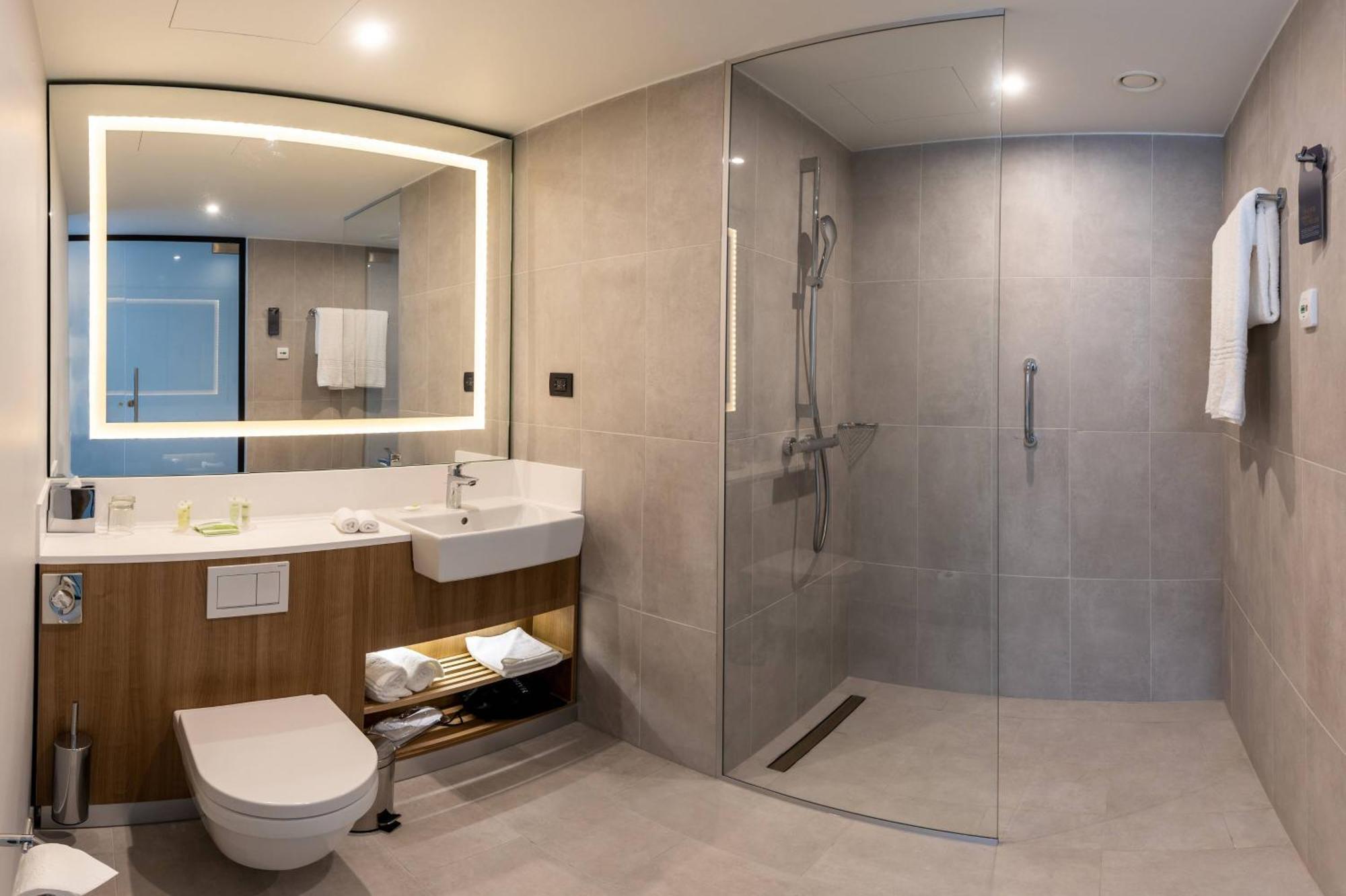คอร์ตยาร์ด บาย แมริออท บูคาเรสต์ ฟลอเรียสกา Hotel ภายนอก รูปภาพ